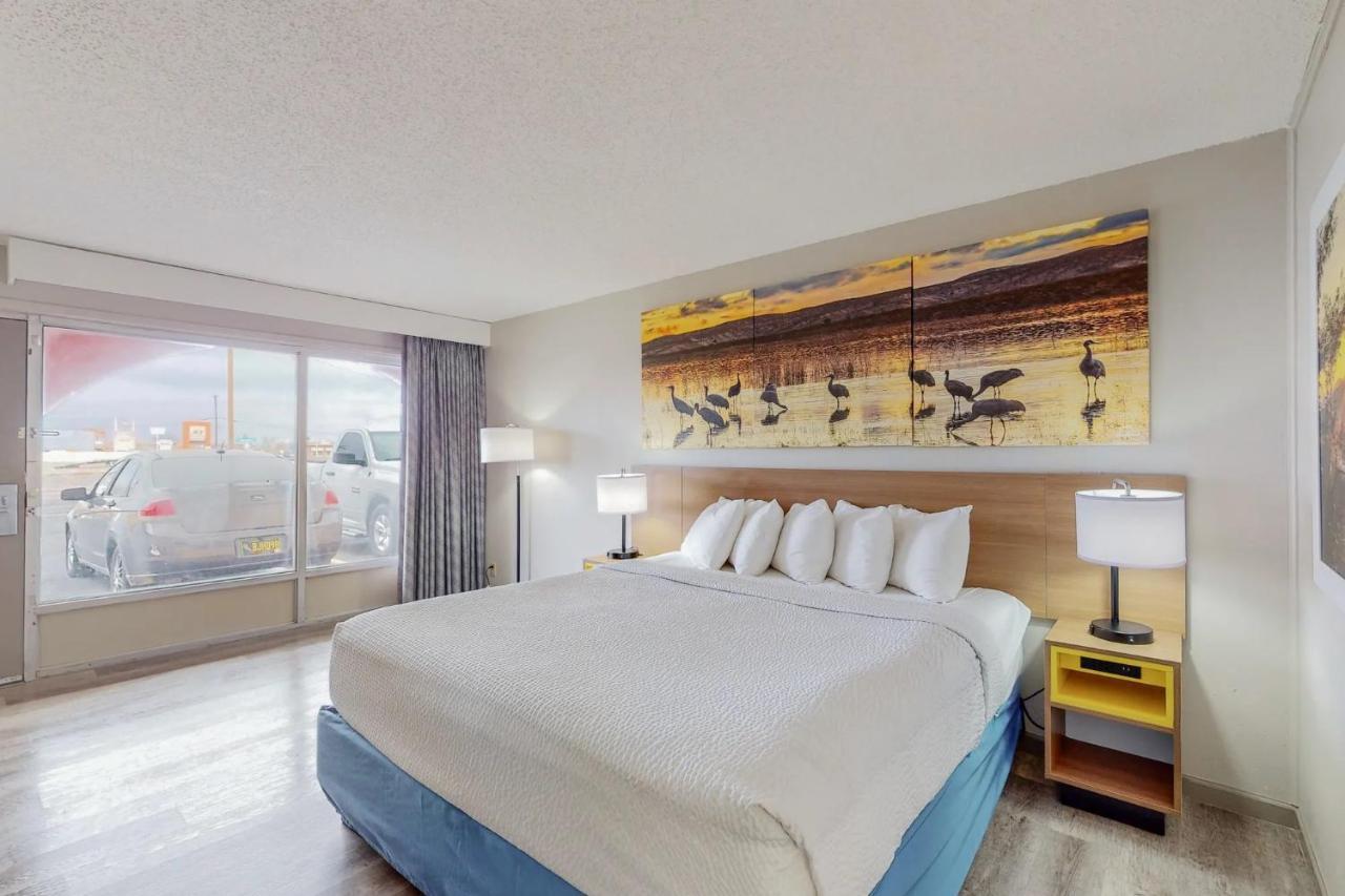Days Inn By Wyndham Socorro Luaran gambar