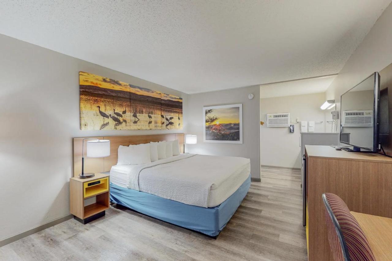 Days Inn By Wyndham Socorro Luaran gambar